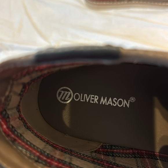 NWOB Oliver Mason Brown Shoes Boys Sz 7M - Picture 5 of 6